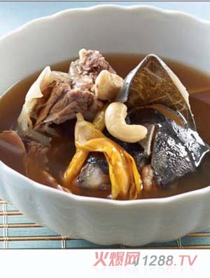 金萱甲魚湯